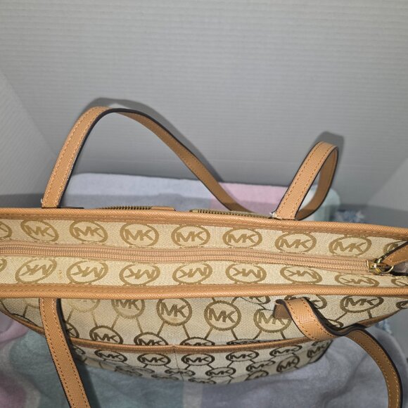 Michael Kors Beige and Brown Logo Tote - Picture 3 of 14